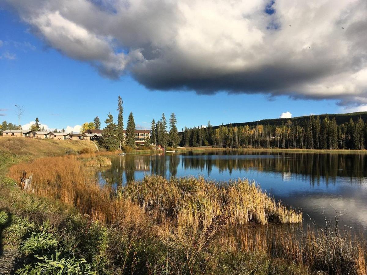 Lac Le Jeune Nature Resort Logan Lake Exterior foto