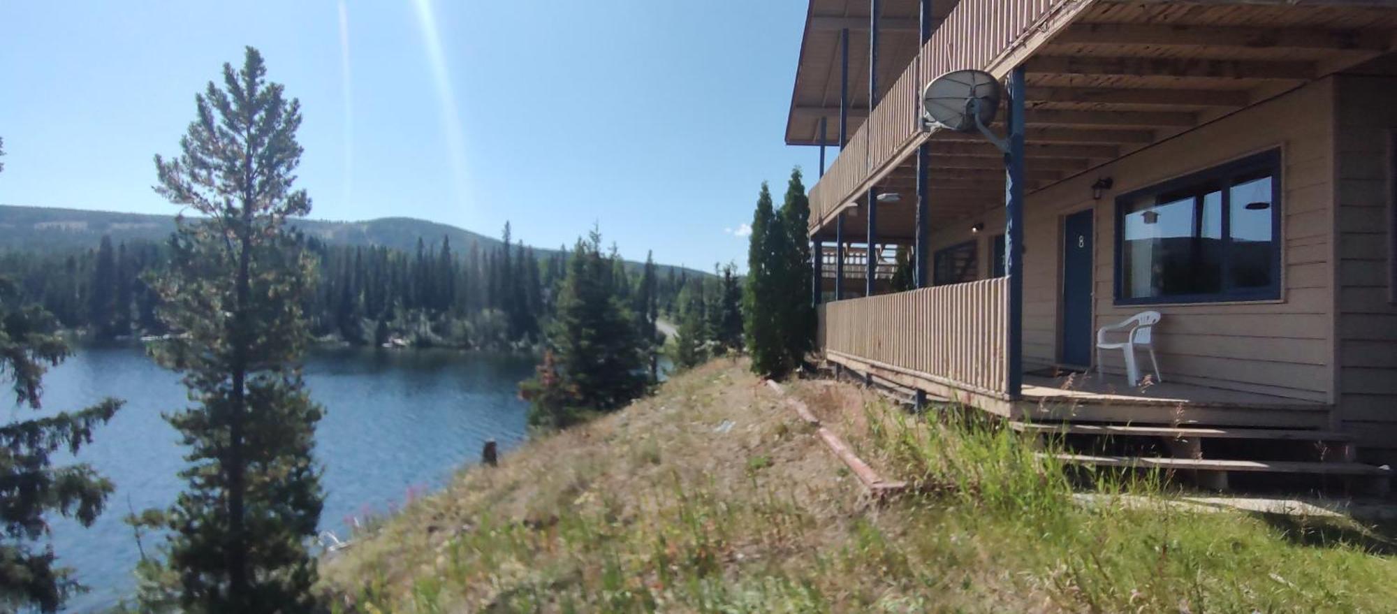 Lac Le Jeune Nature Resort Logan Lake Exterior foto